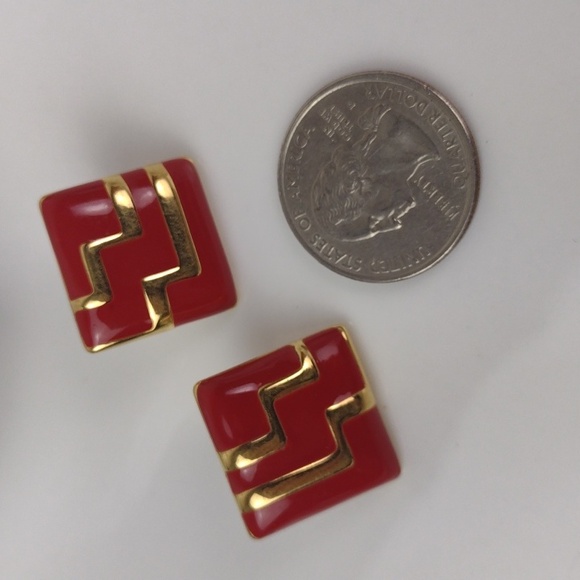 Red & Gold Tone Raised Graphic Enameled Pierced Earrings - Picture 5 of 6